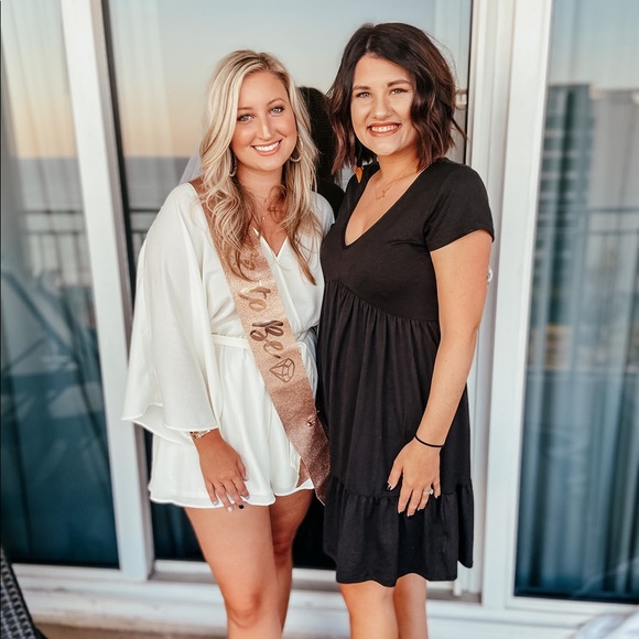 Meet your Posher, Taylor - Picture 1 of 1